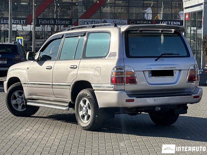 toyota Land Cruiser 2001