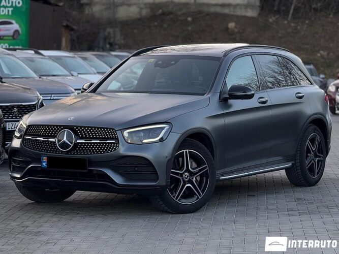Mercedes GLC 220d 2019 doar la InterAuto