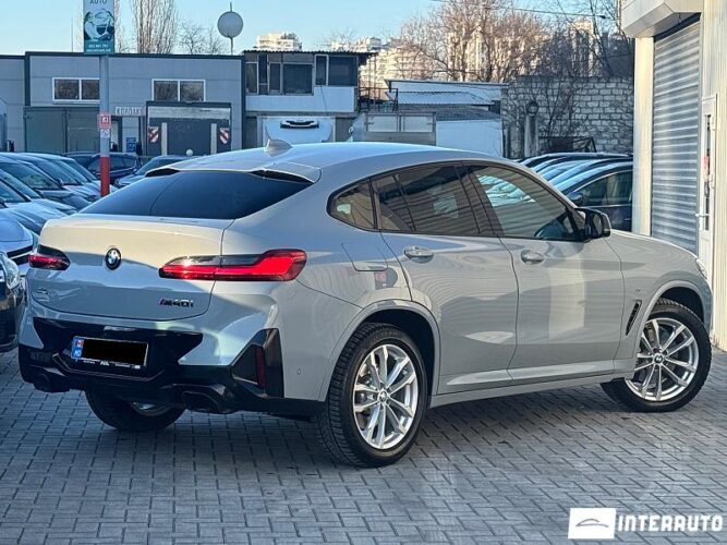 bmw X4 M4.0i 2021