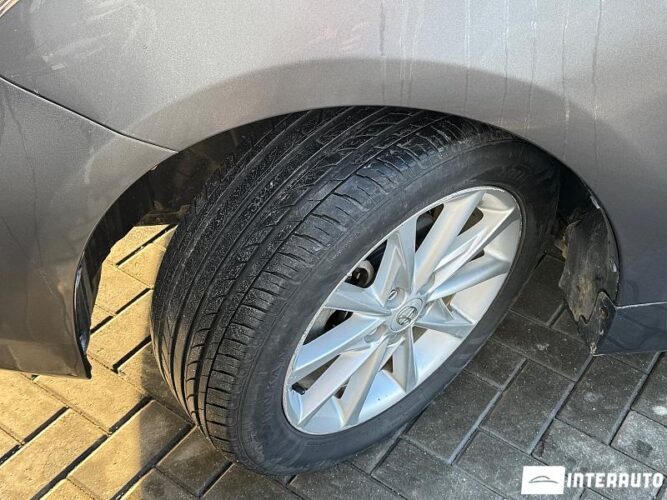 toyota Prius Plus / V 2016