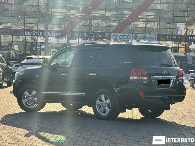 toyota Land Cruiser 2011