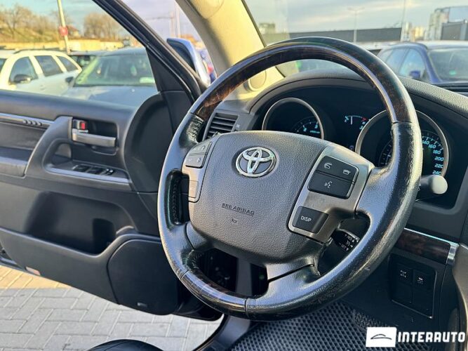 toyota Land Cruiser 2011