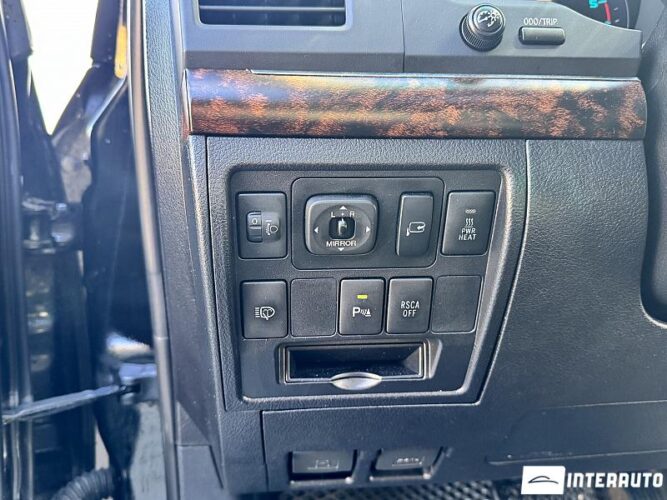 toyota Land Cruiser 2011