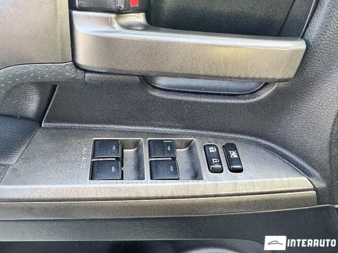 toyota Land Cruiser 2011