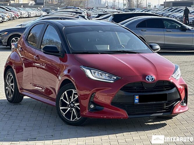 Toyota Yaris 2022 doar la InterAuto