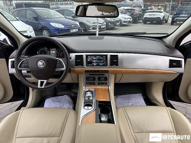 Jaguar XF 43 jaguar XF 2013
