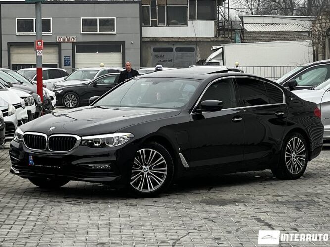 BMW 530e 2018 doar la InterAuto