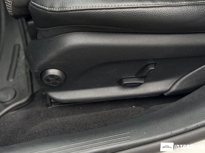 Mercedes E 220 42 mercedes E 220 2017