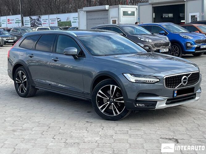 Volvo V 90 Cross Country 33 interauto-car