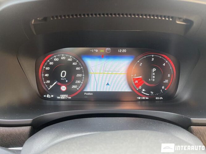 Volvo V 90 Cross Country 39 interauto-car