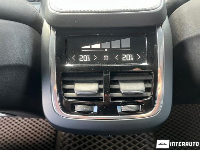 Volvo V 90 Cross Country 45 interauto-car