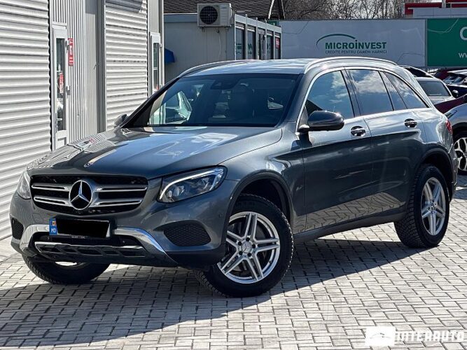 Mercedes GLC 250d 2017 doar la InterAuto