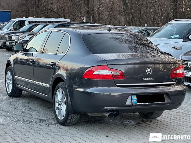 Skoda Superb 33 skoda Superb 2010