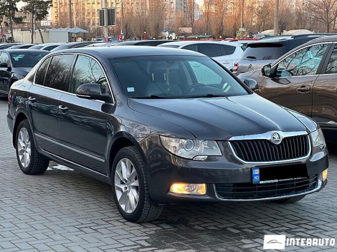 Skoda Superb 32 skoda Superb 2010