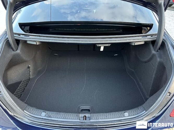 Mercedes E 200 51 mercedes E 200 2019