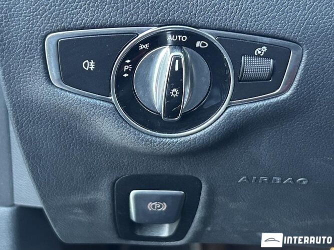 Mercedes E 200 41 mercedes E 200 2019