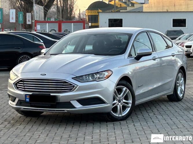 Ford Fusion 2018 doar la InterAuto