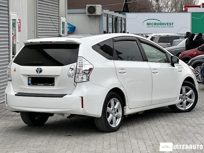toyota Prius Plus / V 2012