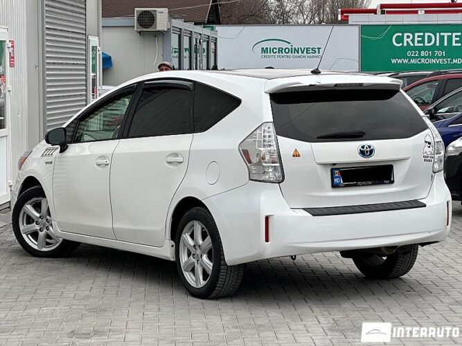 toyota Prius Plus / V 2012