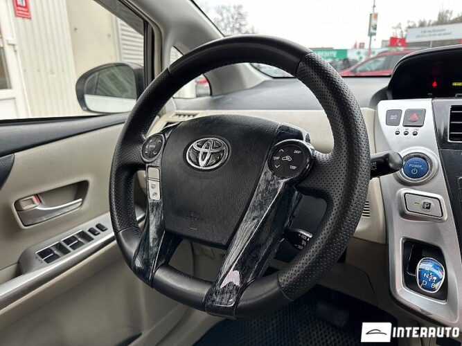 toyota Prius Plus / V 2012