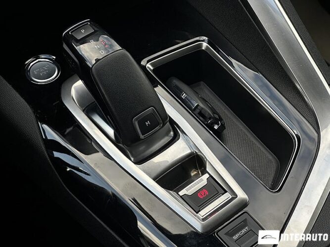 Peugeot 3008 45 peugeot 3008 2018