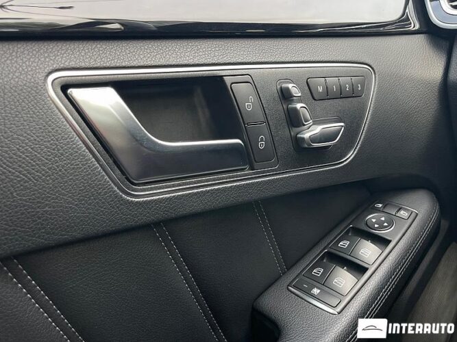 Mercedes E 250 51 mercedes E 250 2014