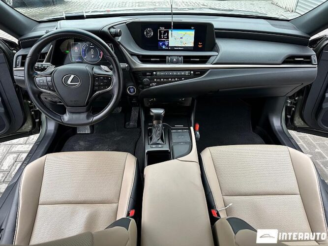 lexus ES 300h 2020