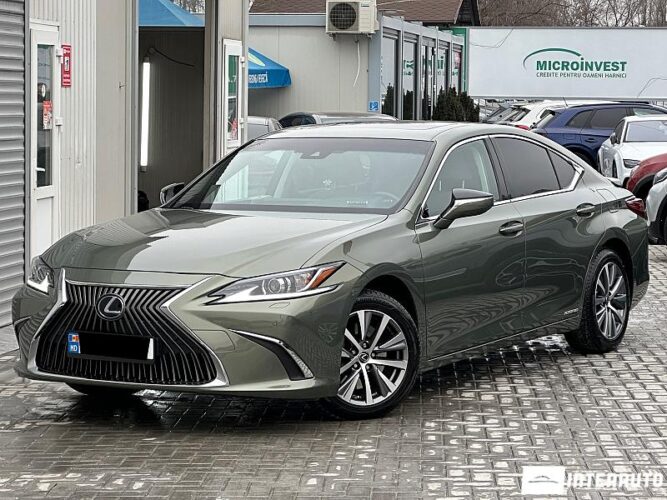 Lexus ES 300h 2020 doar la InterAuto
