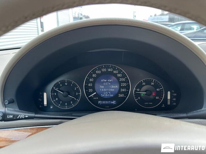 Mercedes E 280 39 mercedes E 280 2005