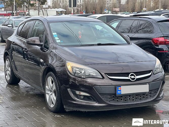 opel Astra 2013