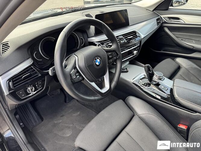 BMW 530e 47 bmw 530e 2018