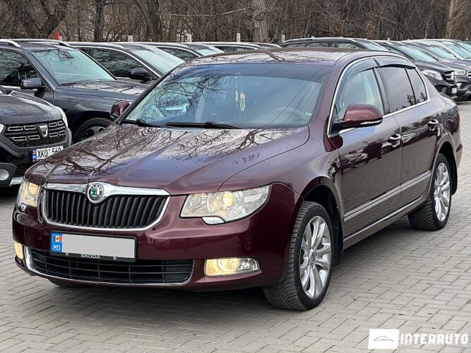 Skoda Superb 2010 doar la InterAuto