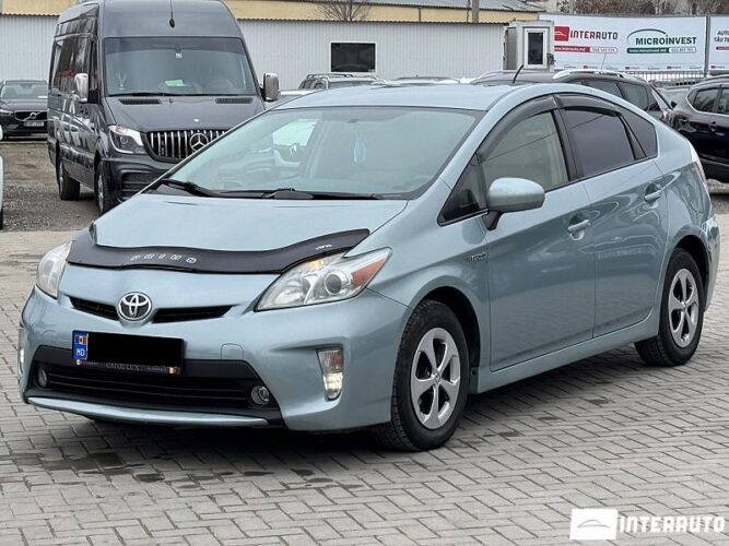 Toyota Prius 2014 doar la InterAuto
