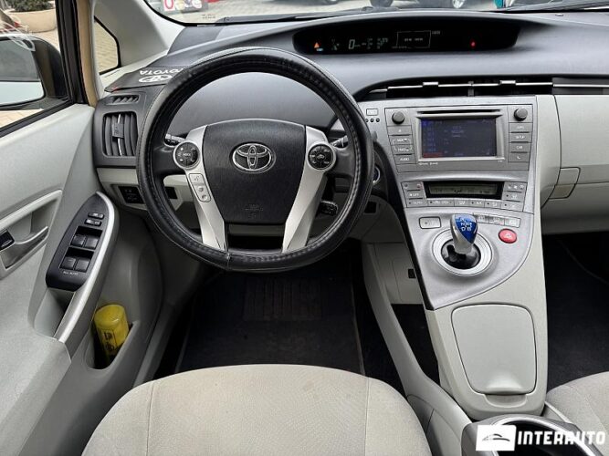 toyota Prius 2014