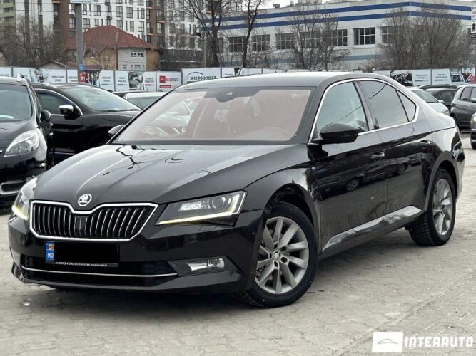 Skoda Superb 2016 doar la InterAuto