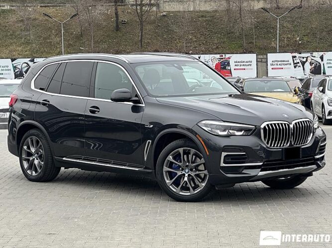 BMW X5 4.5e 2022 doar la InterAuto