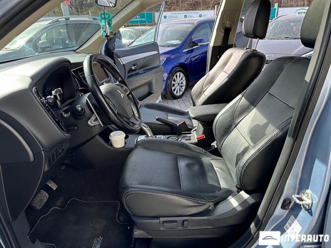 mitsubishi Outlander 2014