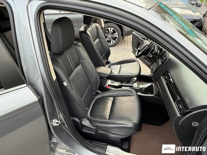 mitsubishi Outlander 2015