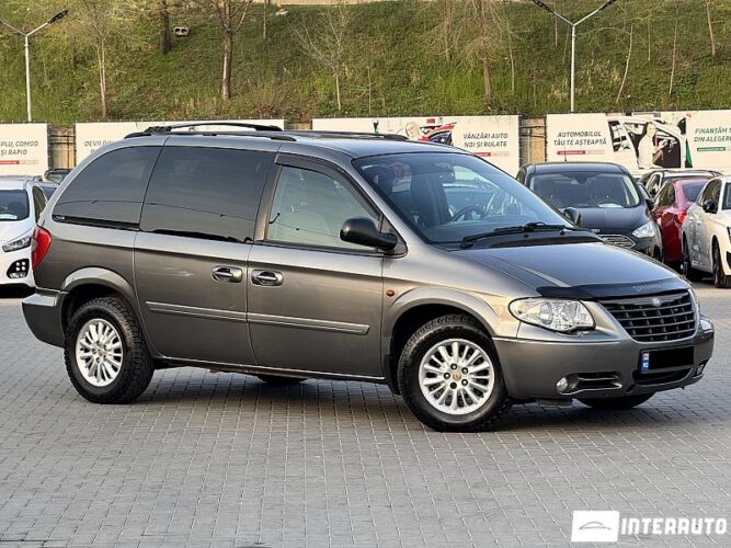 Chrysler Voyager 2007 doar la InterAuto