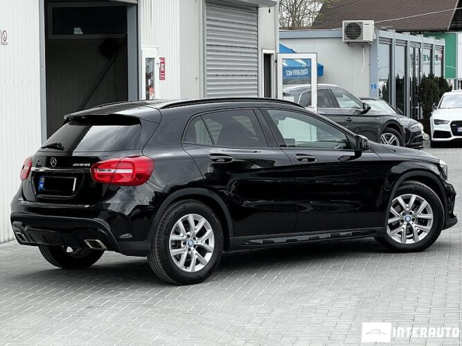 mercedes GLA 180 2017