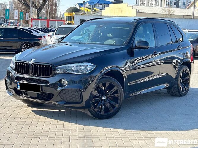BMW X5 4.0e 2018 doar la InterAuto