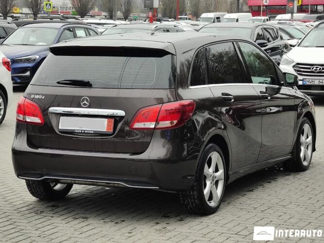 mercedes B 180 2017