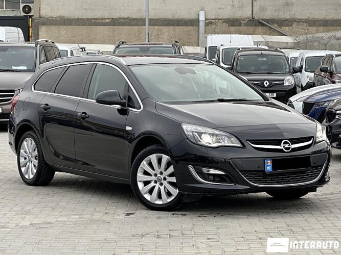 Opel Astra 2016 doar la InterAuto