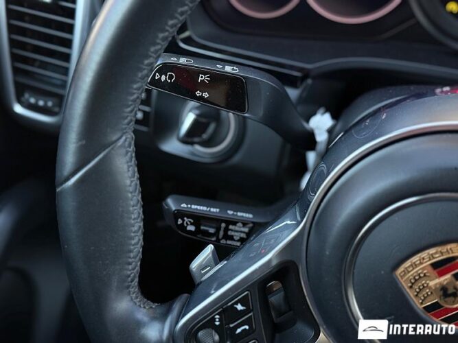 porsche Cayenne 2019