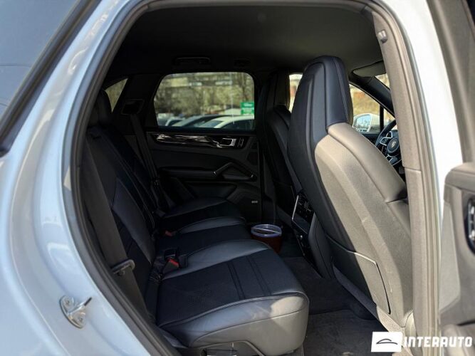 porsche Cayenne 2019