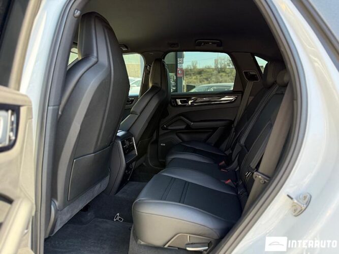 porsche Cayenne 2019