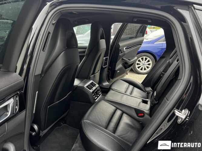 Porsche Panamera 49 porsche Panamera 2019