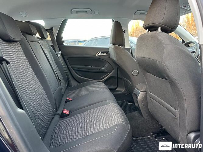 Peugeot 308 44 peugeot 308 2018