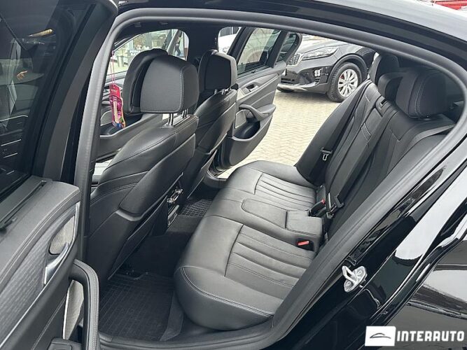 BMW 545e 53 bmw 545e 2020