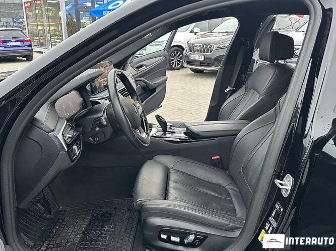 BMW 545e 44 bmw 545e 2020